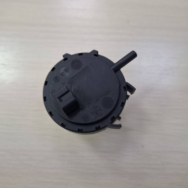 ДАТЧИК ДАВЛЕНИЯ ДЛЯ МАШИНЫ ПОСУДОМОЕЧНОЙ TATRA TW.F50TW.H50 206970-1