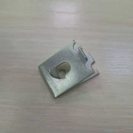 Кронштейн полки 1